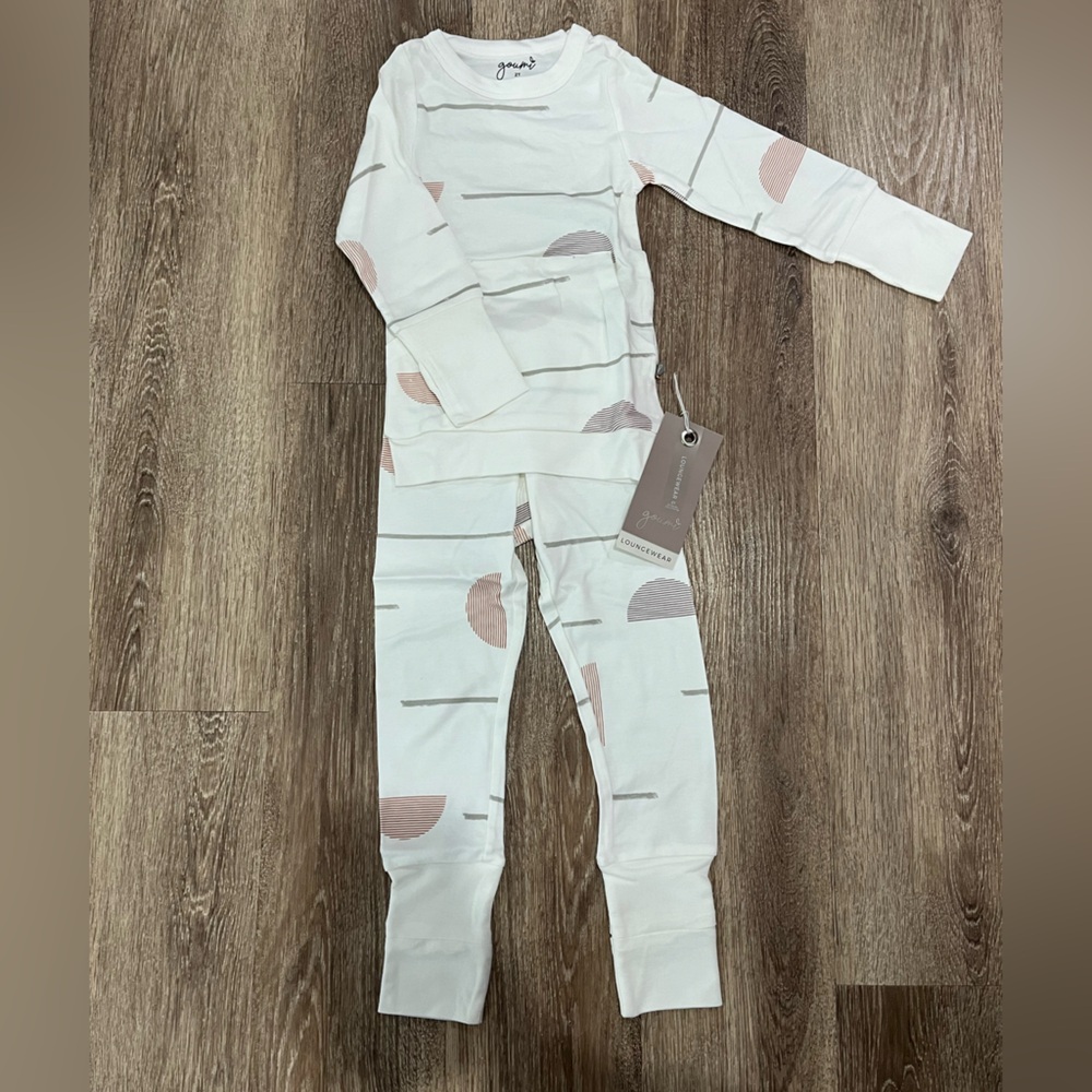 Goumi Loungewear Set